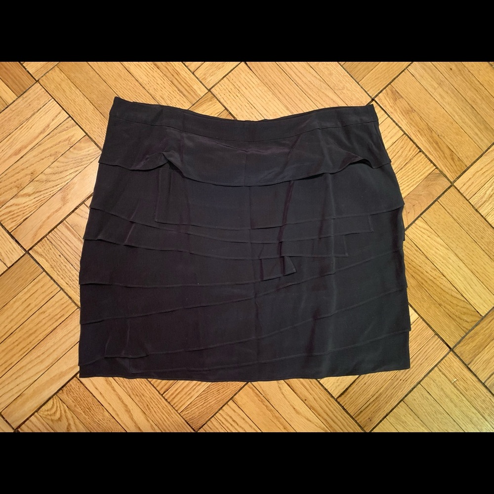 Cute dark grey Ann Taylor genuine silk skirt